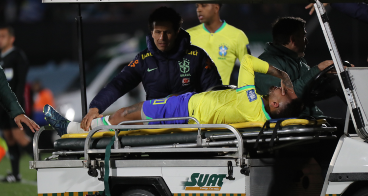 El lamento de Neymar tras la grave lesión en Eliminatorias.