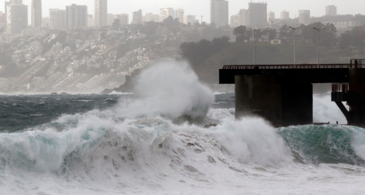 Emiten alerta de marejadas para todas las costas del país