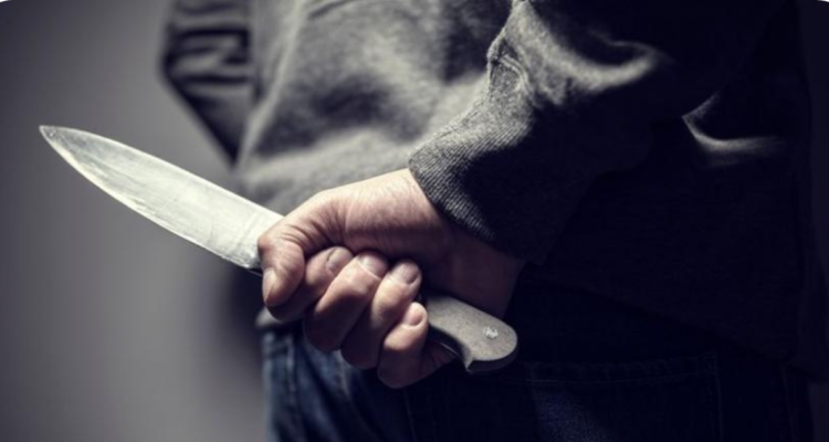 Con fierro y cuchillo: dos menores heridos deja riña de una veintena de estudiantes de liceo en Freire