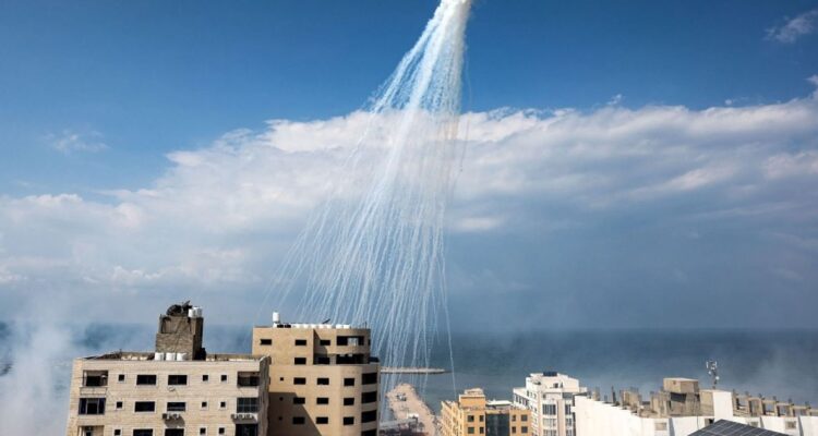 ONGs acusan que Israel ocupa fósforo blanco