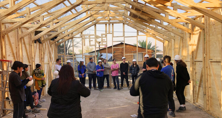 Erradicación de la pobreza. Servicio País