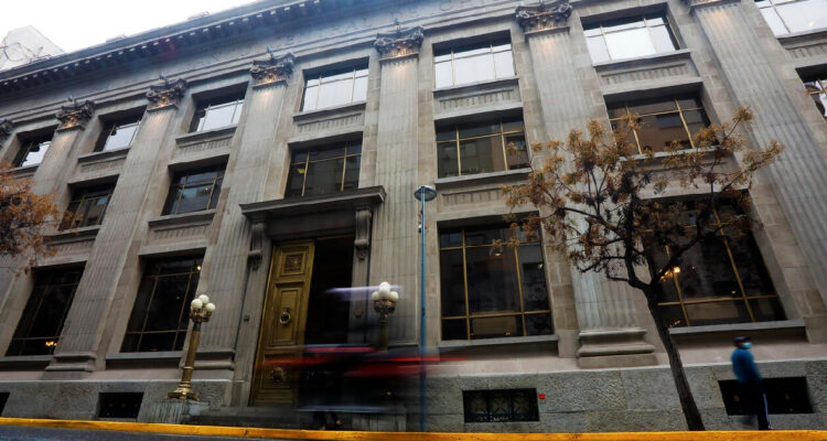 Frontis del Banco Central