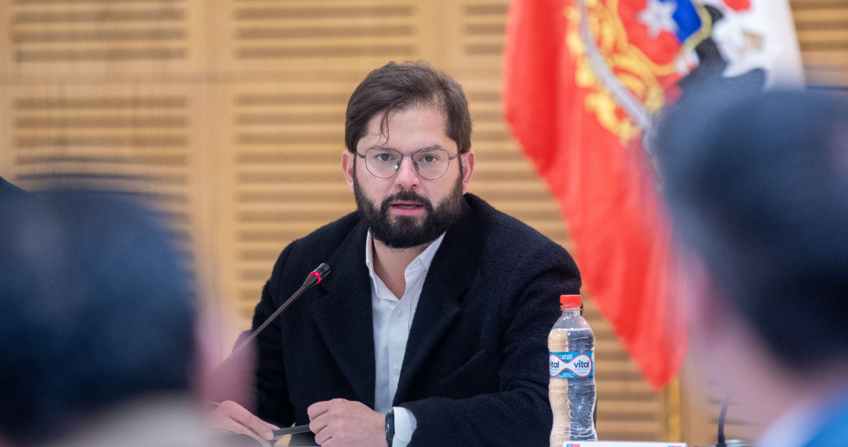 Ofician a Boric para que se prohiba a AFP reparto de utilidades entre accionistas si caen los fondos