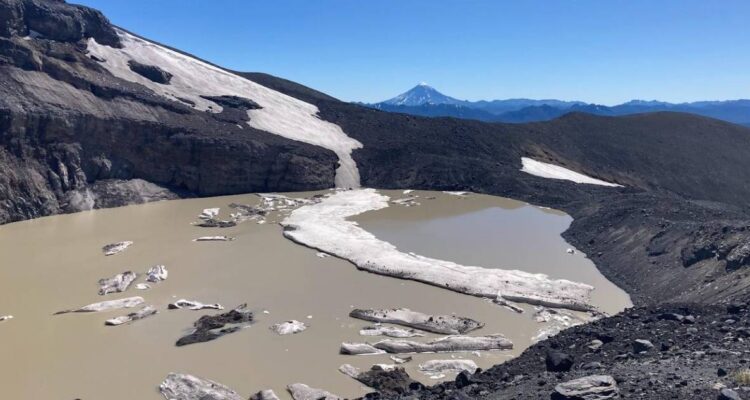 Se deshiela el glaciar Mocho en Valdivia: podría llegar a desaparecer a fines de este siglo