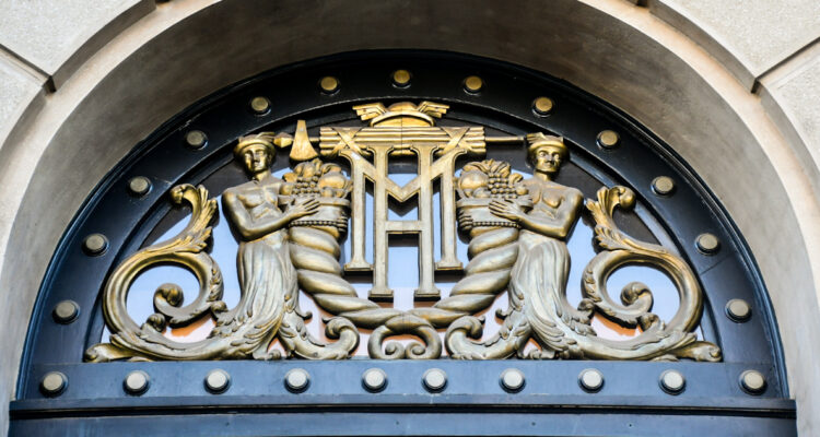 Hacienda coloca bono en pesos vinculado a sostenibilidad y al cumplimiento de dos objetivos en Chile