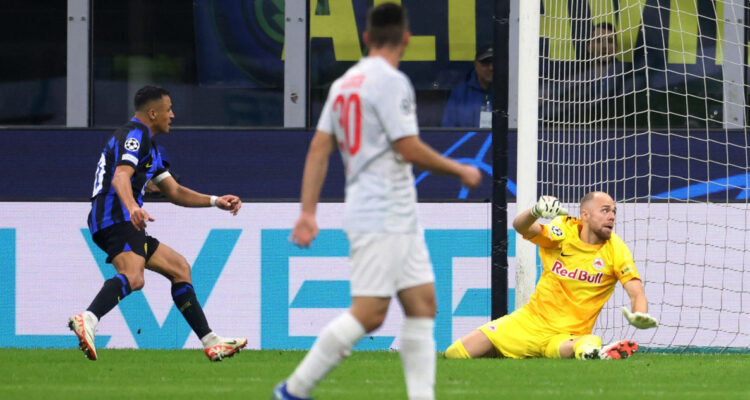 Alexis Sánchez festejó en Champions League con el Inter de Milán.