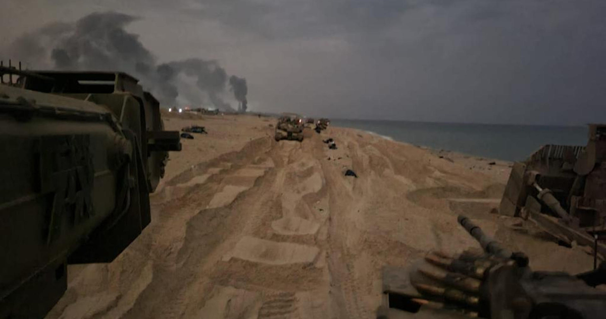 Israel aumenta su ofensiva terrestre en Gaza y se enfrenta con Hamás