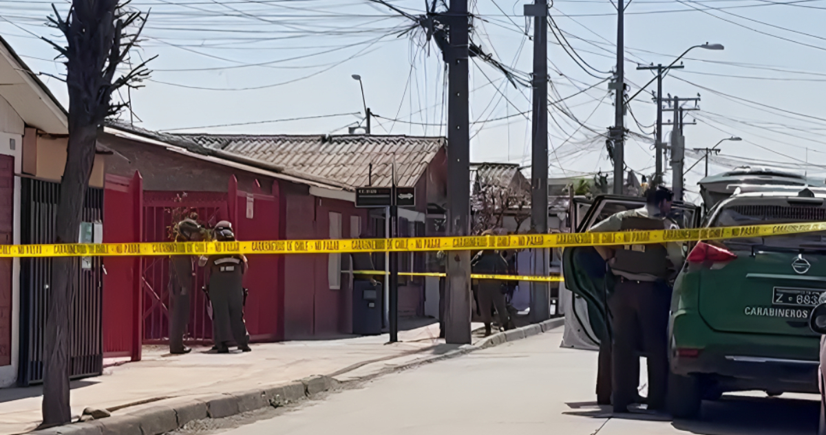 Investigan homicidio de joven que fue baleado mientras salía de un domicilio en Lo Espejo