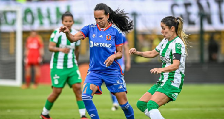 La U femenina cae peleando ante Atlético Nacional en Copa Libertadores.