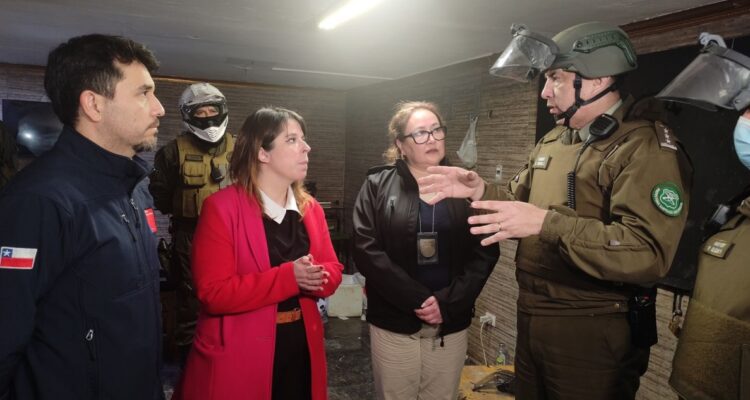 Descubren laboratorio clandestino de droga en Cerrillos: estaba blindado y tenía un túnel para escapar