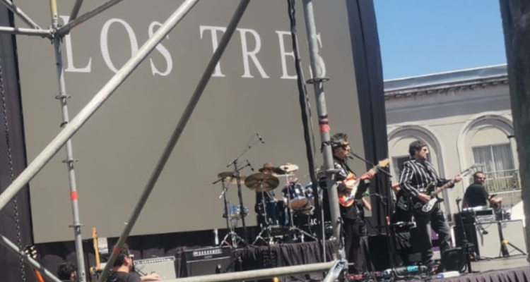 Sigue aquí en vivo la presentación de la formación original de Los Tres en Concepción