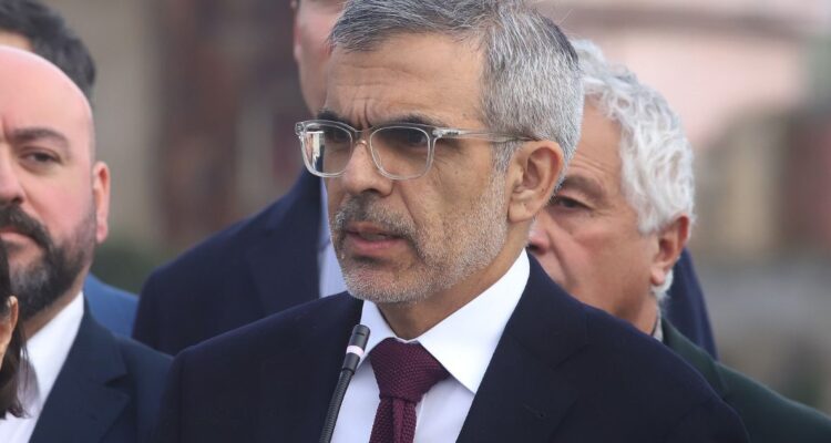 Luis Cordero pedirá disolución de Democracia Viva