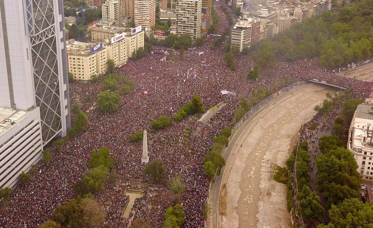 La denominada marcha más grande de Chile, el 25 de octubre