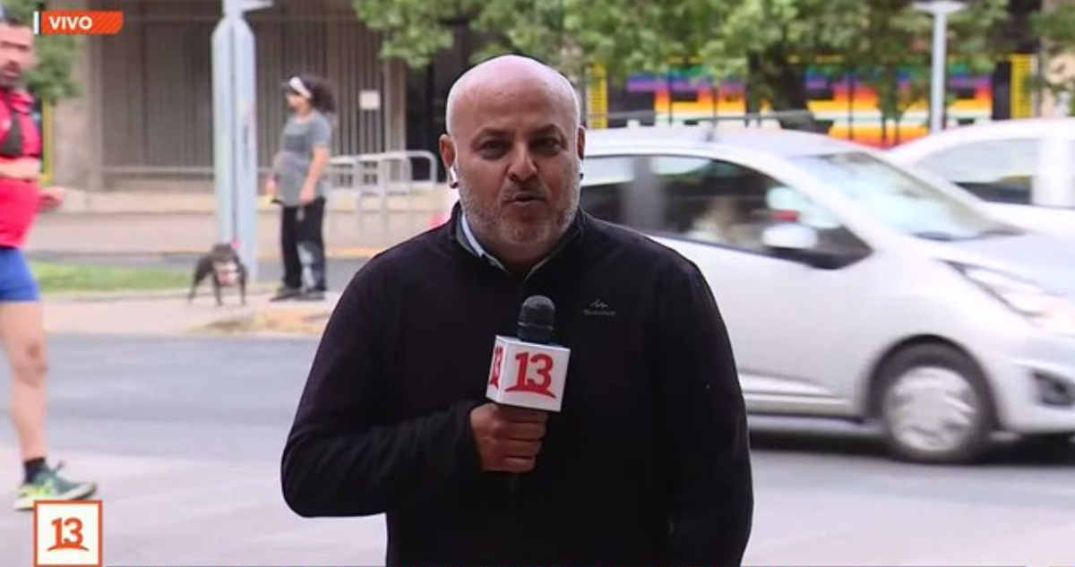 Miguel Acuña en despacho para Canal 13