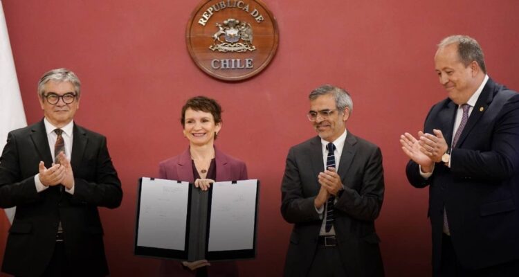 Proyecto de ley que moderniza el Ministerio Público considera contratar mil nuevos fiscales