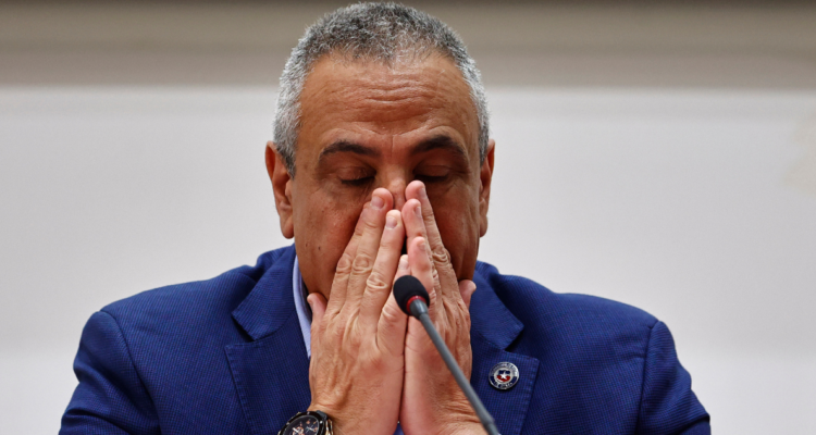 Pablo Milad es el blanco de las críticas tras el caos que dejó las sedes del Mundial 2030.