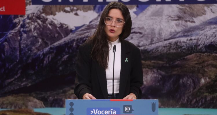 “No es exportable”: ministra Vallejo descarta aplicación de modelo comunista chino en Chile