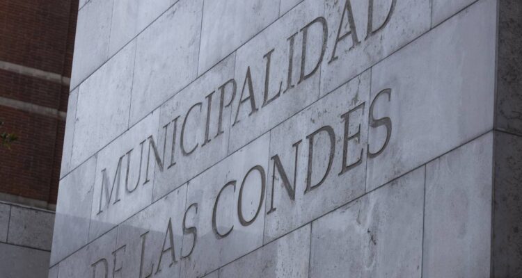 Tensión al interior del Concejo Municipal de Las Condes tras investigación por irregularidades