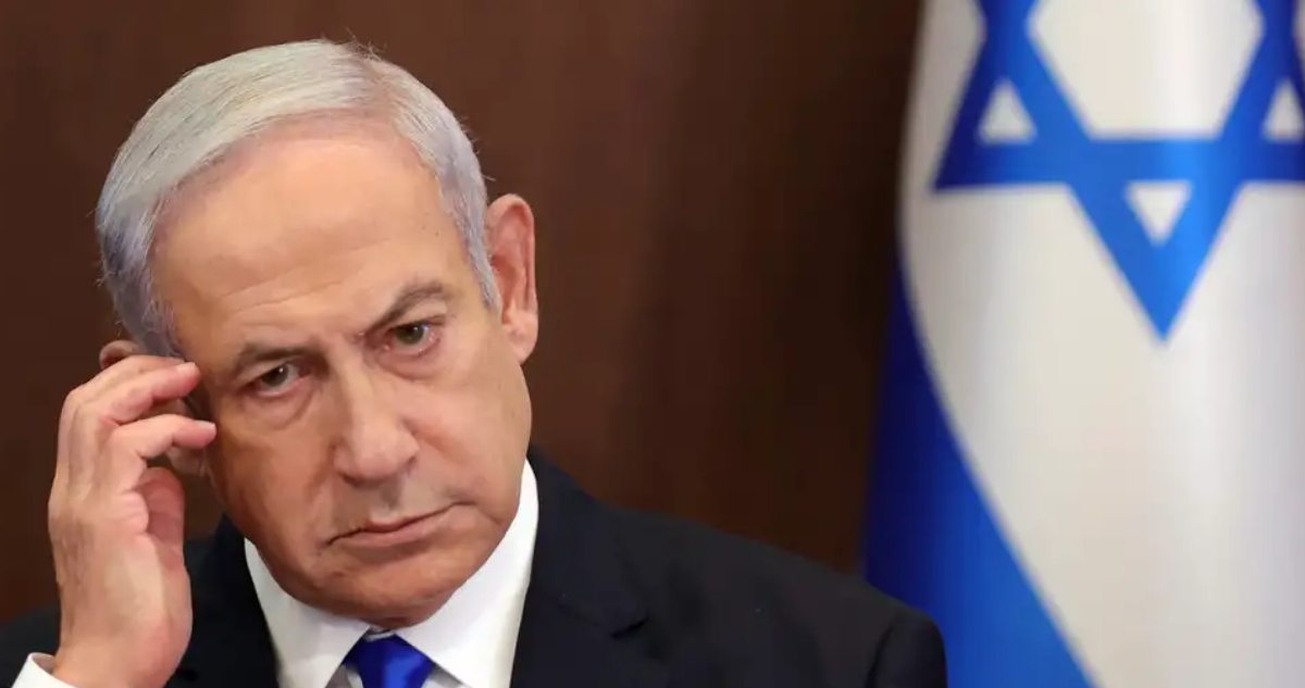 “Son peor que ISIS”: Netanyahu publica foto de habitación ensangrentada tras presunta matanza de Hamás