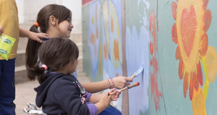 niñas murales para chile antofagasta