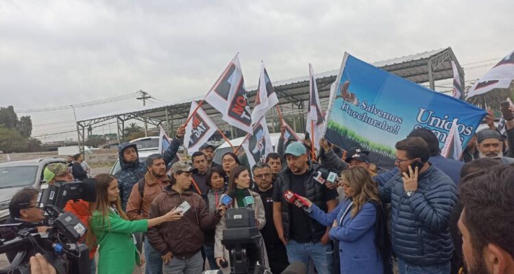 Agrupación “No Más Tag” bloquea diferentes autopistas y carreteras de la región Metropolitana