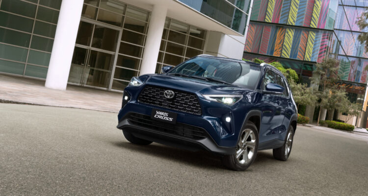 Cinco datos sobre Yaris Cross, el nuevo modelo de Toyota que compite en el mercado de los SUV