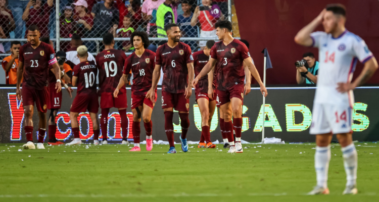 Venezuela festina con ‘ole’ ante Chile en Eliminatorias.