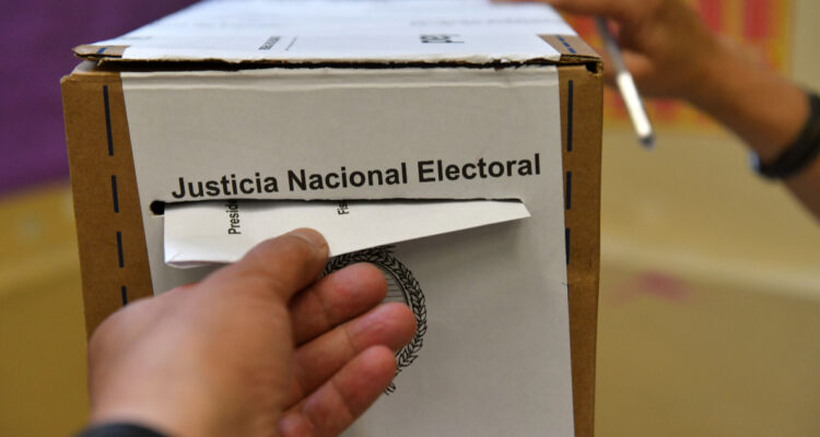 Ya votó un 59% del padrón electoral en Argentina se espera mayor participación que en las PASO