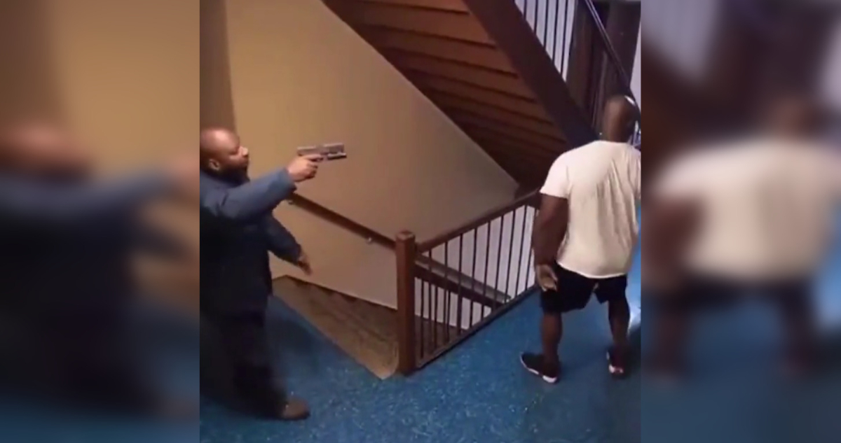 Video | Hombre mata a balazos a padre e hijo tras pelea por ruidos molestos en apartamento de Brooklyn