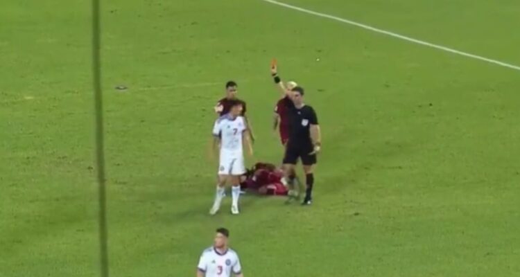 Periodista argentina contra Marcelino Núñez por su estúpida expulsión