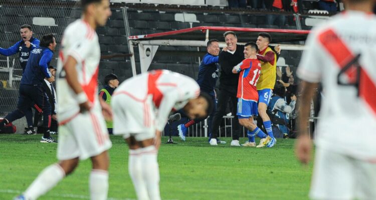 “Duele” y “Somos unos inútiles”: prensa peruana arde de rabia tras “fea” derrota ante Chile