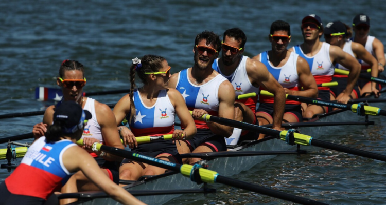 El remo y una medalla plata para cerrar su participación en Santiago 2023