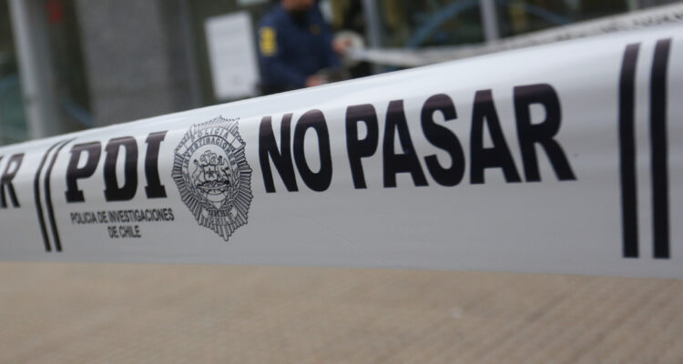 Ciudadano chino es víctima de robo avaluado en $90 millones en su local comercial de Santiago