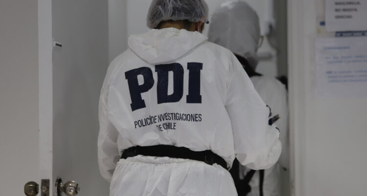 Investigan millonario robo de Servipag en Maipú: se llevaron $280 millones por forado en la pared