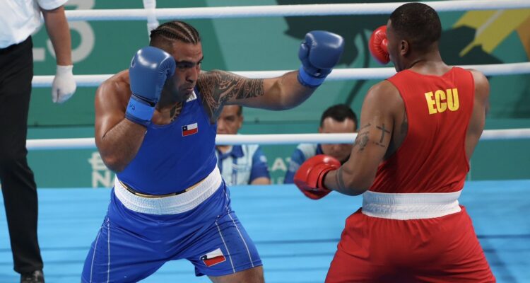 Miguel Ángel Véliz perdió en el Boxeo de Santiago 2023.