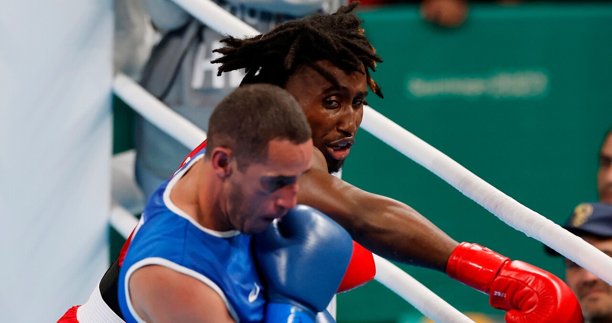 Keven Beausejour venció al chileno Julio Álamos en Santiago 2023.