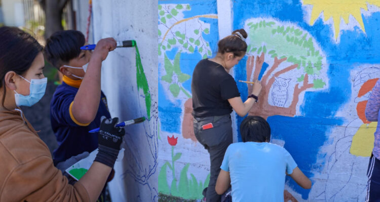 Abren postulación a programa Servicio País: iniciativa levanta proyectos para superar pobreza en Chile