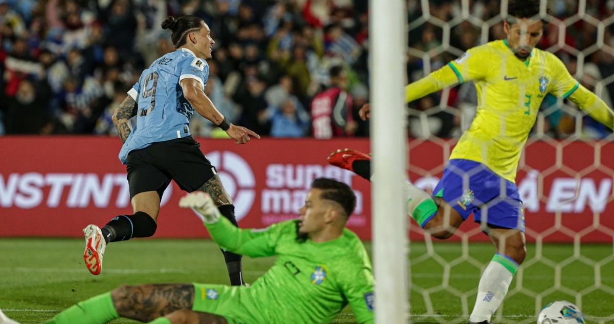 El Uruguay de Bielsa superó a Brasil de local y sube en las eliminatorias  sudamericanas