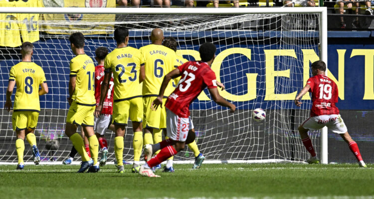 Villarreal cae ante Las Palmas.