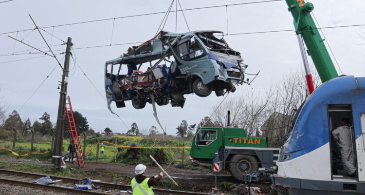 Familias de víctimas de tragedia en San Pedro de la Paz denuncian trabas en pago de seguro obligatorio de accidentes