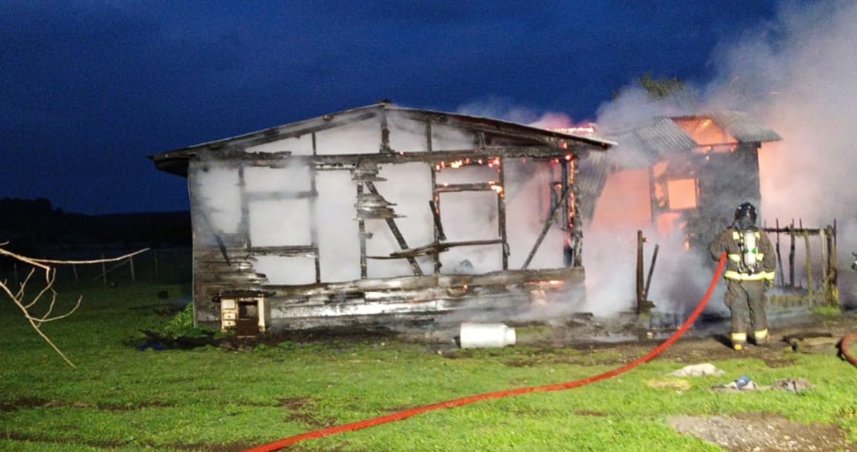 Adulto mayor muere en incendio de vivienda en Maullín