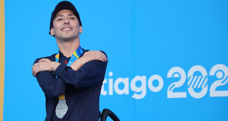 Alberto Abarza abre el medallero con su presea de plata en Para Natación 200 metros libres.