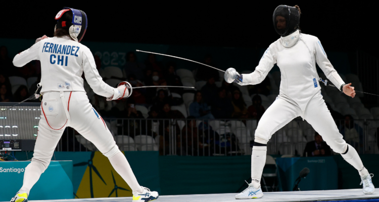Analía Fernández se queda con el bronce en esgrima en Santiago 2023.