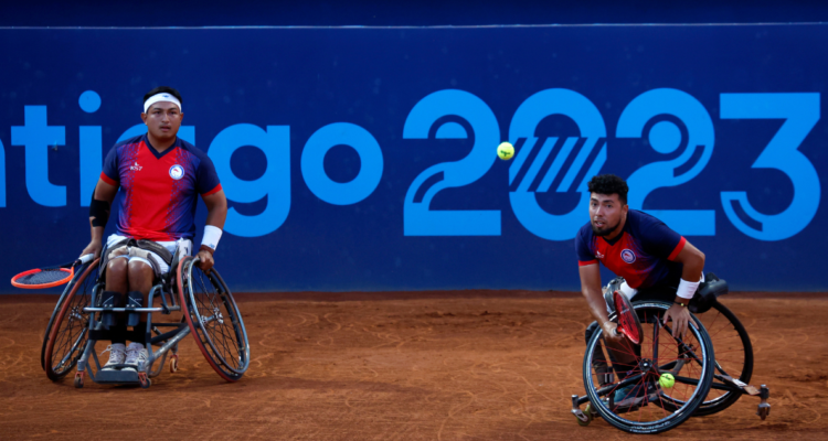 Argentina doblegó a Chile en infartante duelo y la roja de tenis en silla de ruedas irá por el bronce.