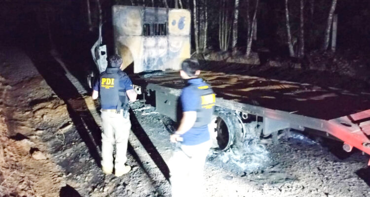 atentado incendiario contra camion en victoria