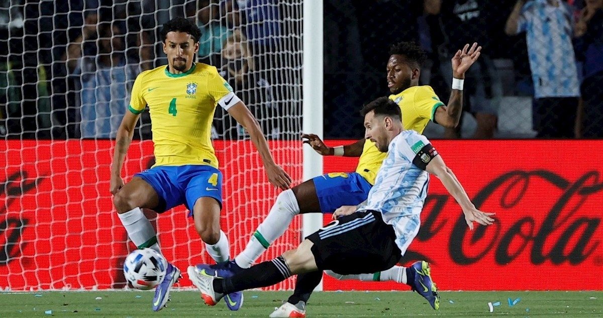 Cuándo, a qué hora y por medio de qué señal de televisión abierta ver el partido entre Brasil y Argentina por eliminatorias sudamericanas.