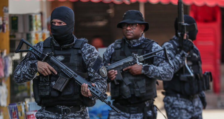 Brasil militariza sus aeropuertos ante crimen organizado: “Río de Janeiro llegó a un punto muy grave”