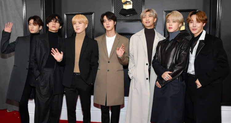 Miembros de BTS en premios Grammy