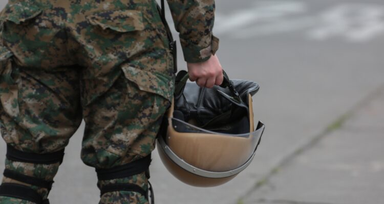 Cabo segundo acusado de abusar sexualmente de soldado al interior de regimiento en Victoria