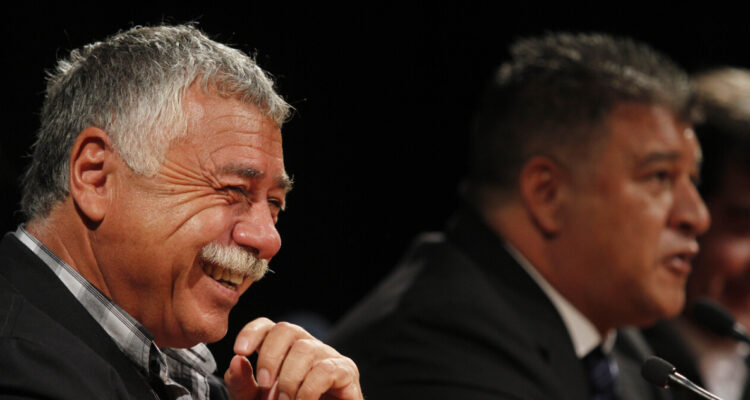 Carlos Cazely se encuentra internado en la Clínica Las Condes tras sufrir ACV